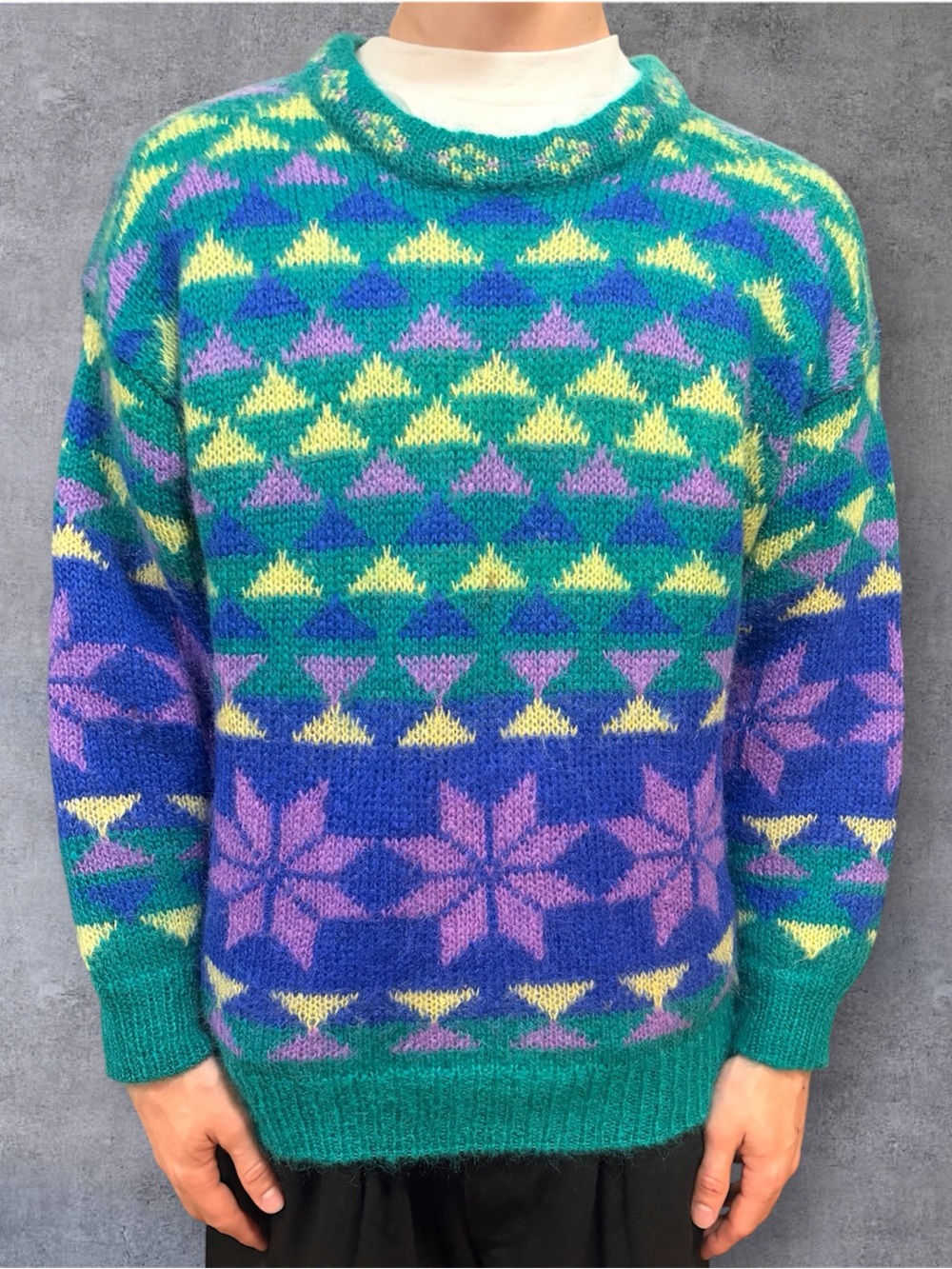 Men's Colorblock Geometric Crewneck Sweater - Green, Purple & Yellow